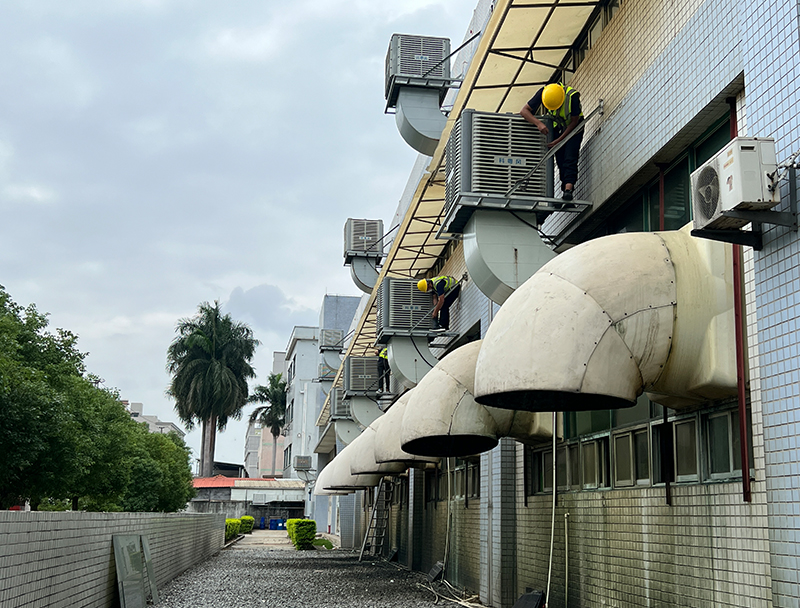 塑料廠通風(fēng)降溫解決方案